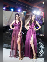 "Best 25" competition "August 2026, best photos of the month": "Autosalon 2013", author: Brian Wu (<a href="https://www.fotoromantika.ru/#id=33691&imgid=281713">photos in the publication</a>)