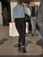 "Best 25" competition "October 2025, best photos of the month": "Candid street n..199", author: Colofonia1970 (<a href="https://www.fotoromantika.ru/#id=32353&imgid=265877">photos in the publication</a>)