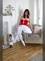 "Best 25" competition "March 2024, best photos of the month": "Vivian Christmas Photoshoot", author: Vivian Chen (<a href="https://www.fotoromantika.ru/#id=28837&imgid=230466">photos in the publication</a>)