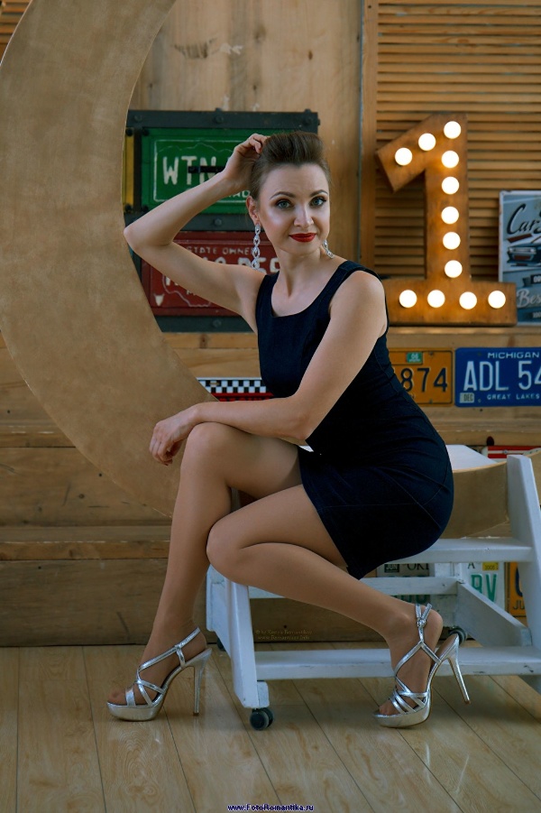 Alenka in black :: Kostya Romantikov