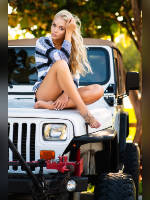 "Best 25" competition "March 2024, best photos of the month": "Jeep Girl", author: Christopher Rankin (<a href="https://www.fotoromantika.ru/#id=28801&imgid=230254">photos in the publication</a>)